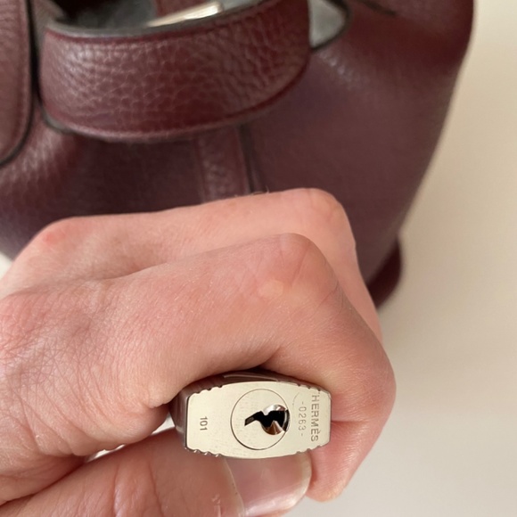 HERMES Picotin 18 / Bordeaux Clemence leather - Picture 15 of 16